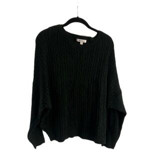 Francesca’s Forrest green Cable Knit Sweater